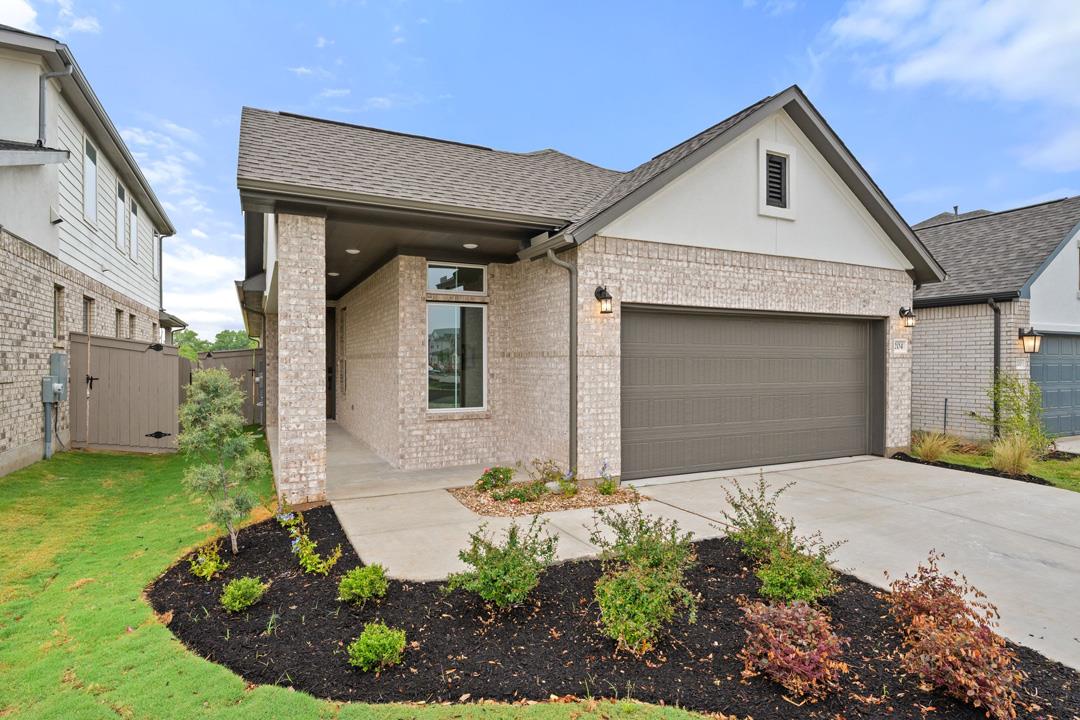 204 Bloomington Loop