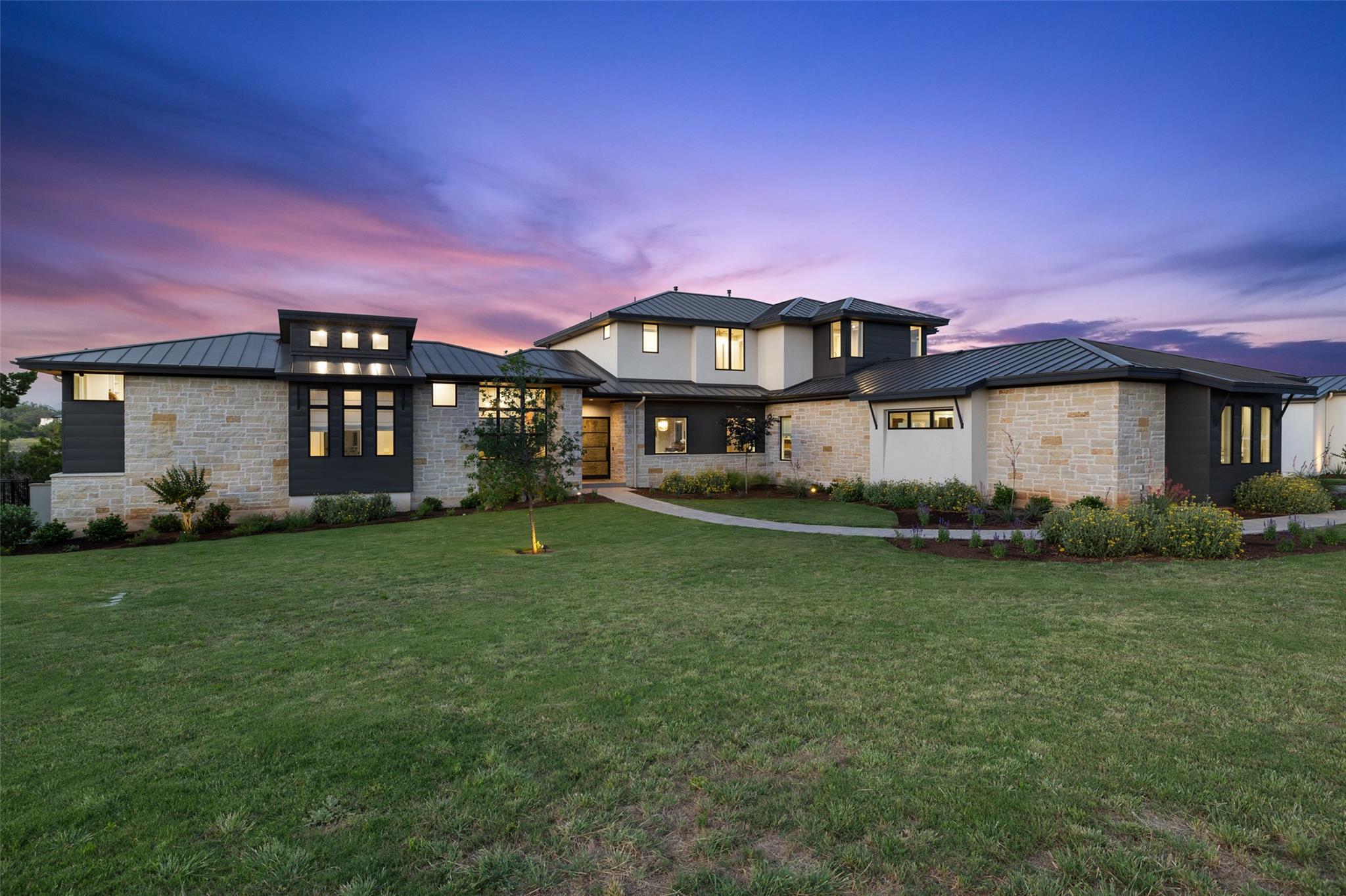 6404 Madrone Tree LN
