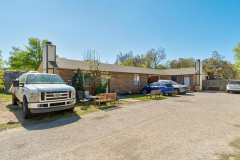 411 Thelma DR Austin TX 78745