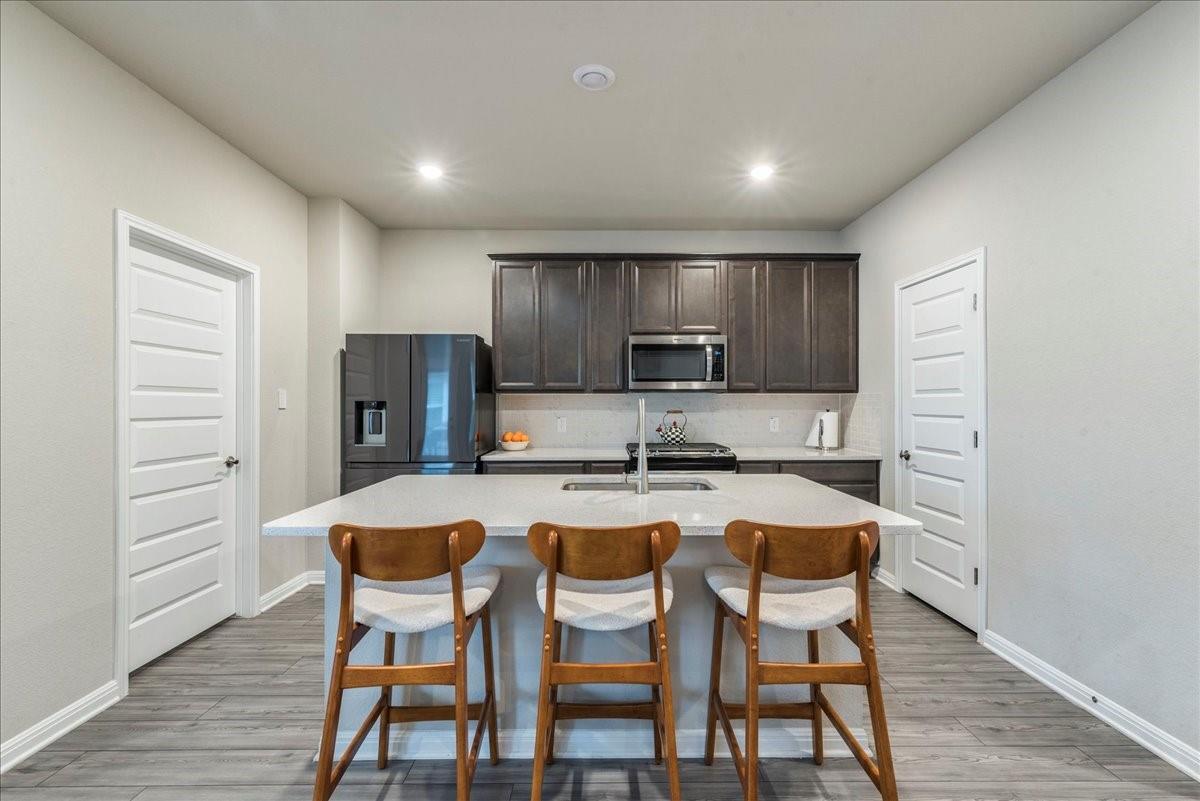 122 Fairmeadow Downs DR