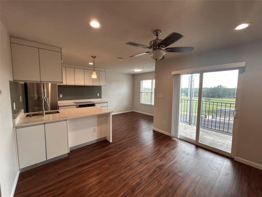 901 E 40TH ST APT 201, AUSTIN, TX 78751 - Image df9475bd9e2166f1abf2fa887e1c2e21/273697982