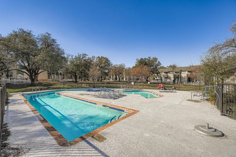 Tiny photo for 1827 River Crossing CIR #C, Austin, TX 78741 (MLS # 3498917)