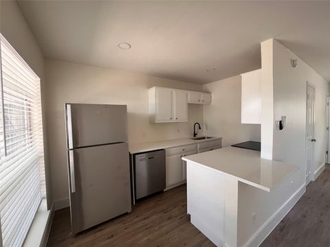 Photo of 4712 Depew Ave #106, Austin, TX 78751 (MLS # 3775808)