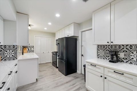 Tiny photo for 3400 Laguna DR, Austin, TX 78741 (MLS # 7516706)