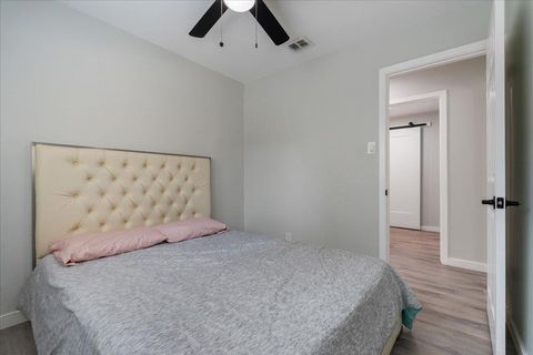 Tiny photo for 3400 Laguna DR, Austin, TX 78741 (MLS # 7516706)