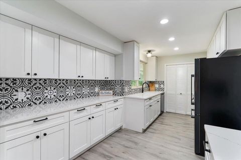 Tiny photo for 3400 Laguna DR, Austin, TX 78741 (MLS # 7516706)