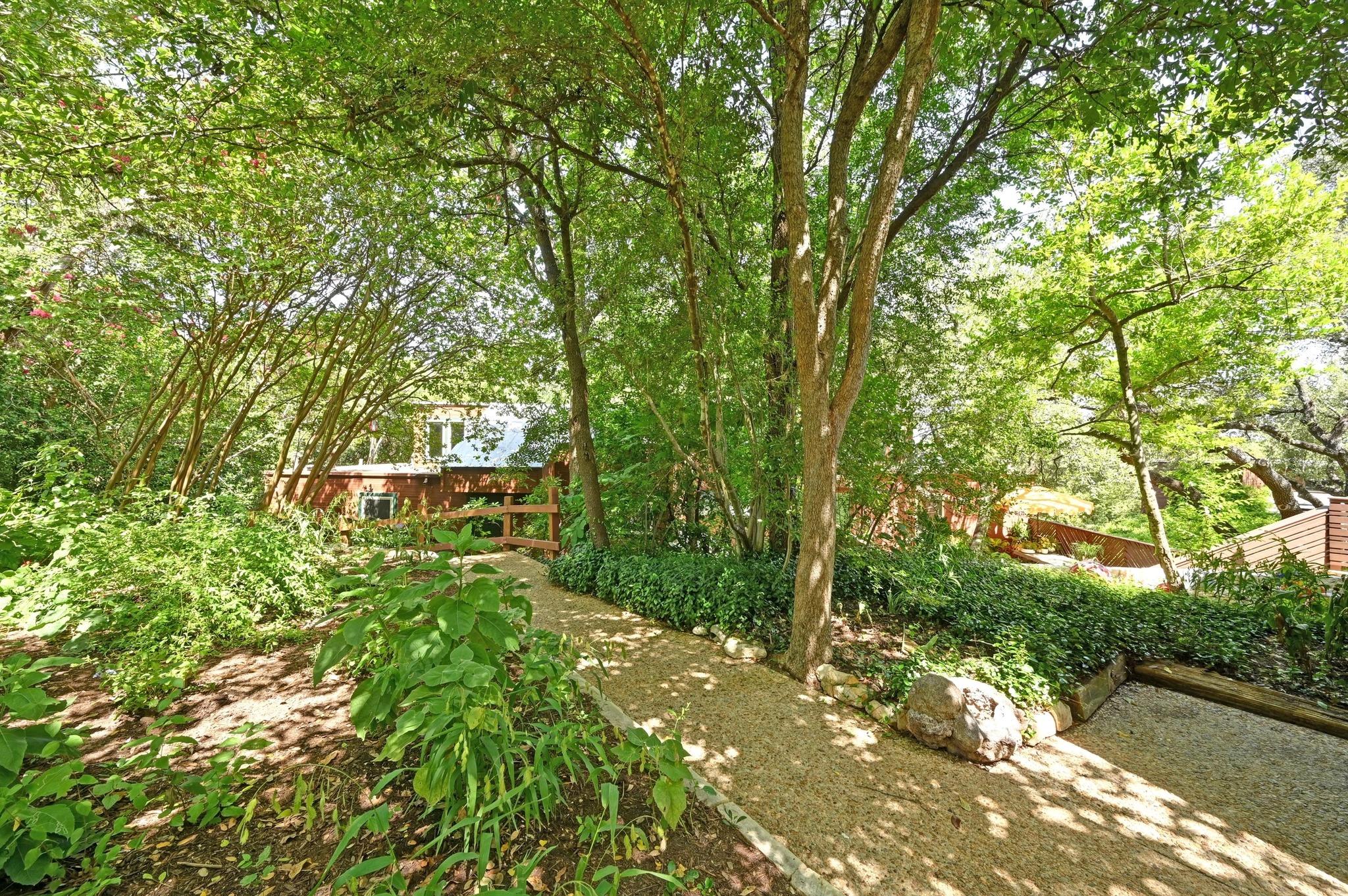 2200 Homedale DR A