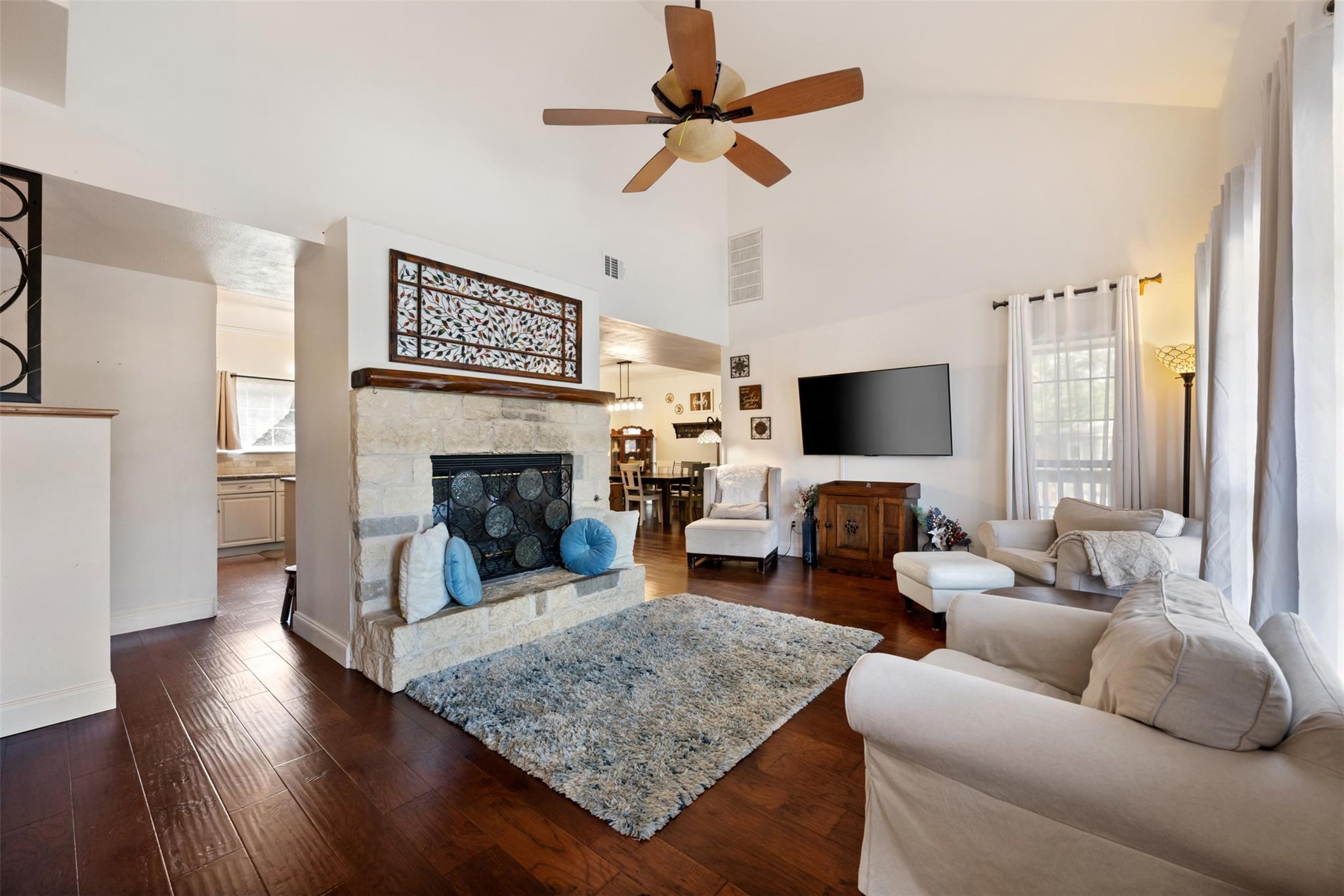 5015 Little Valley RD