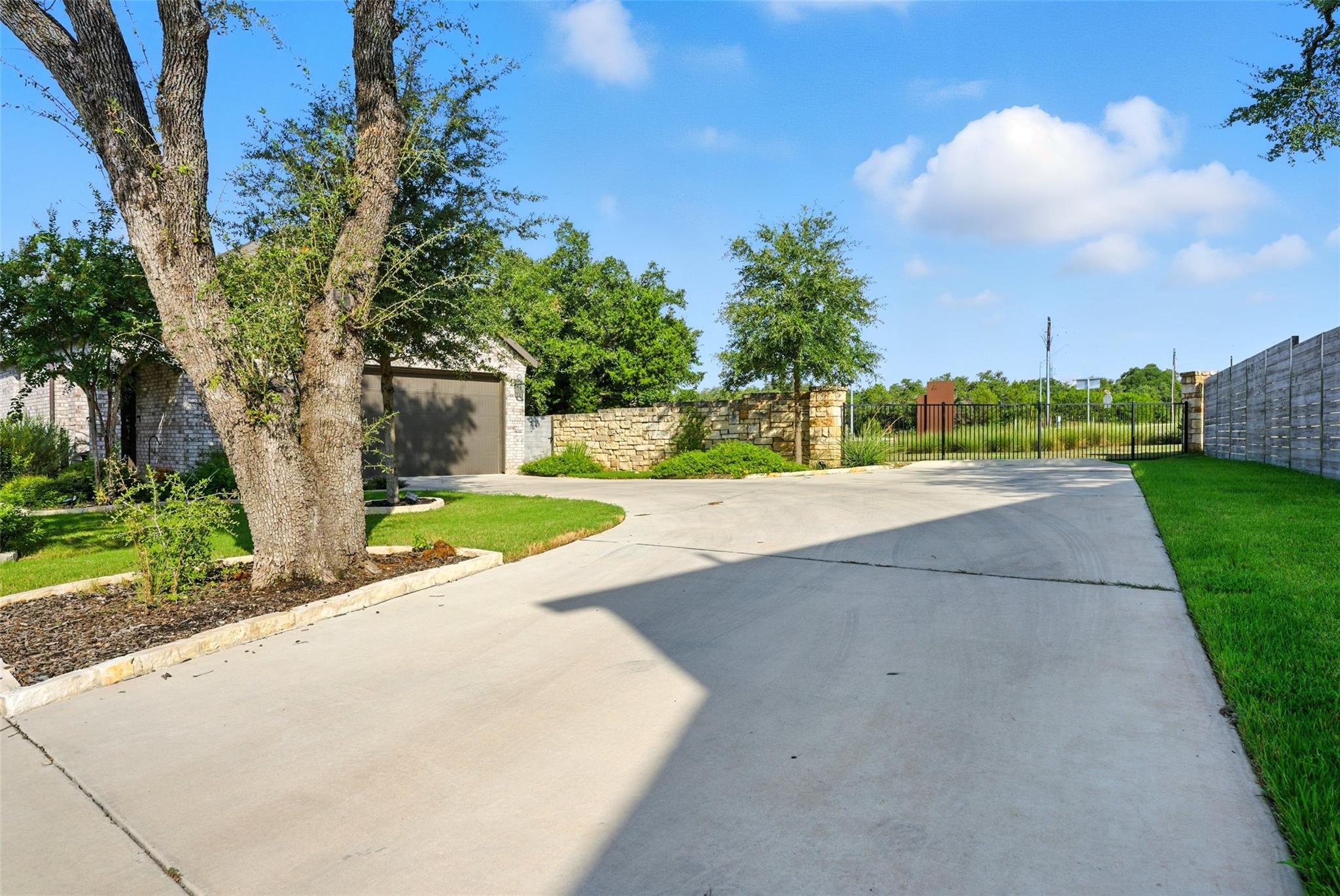 104 Arrowhead Mound RD