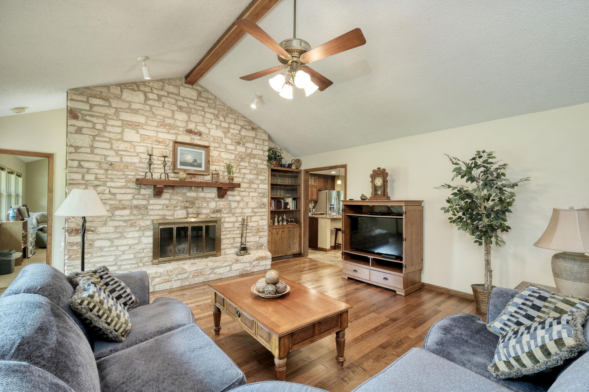 4216 Verde Vista VIS