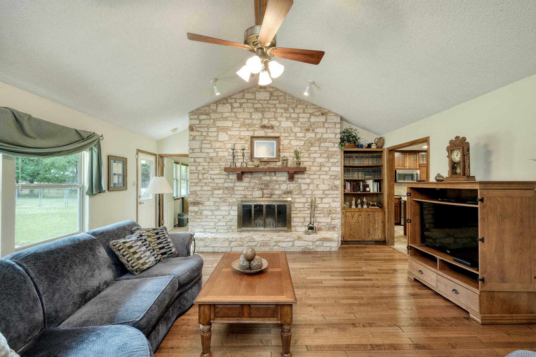 4216 Verde Vista VIS