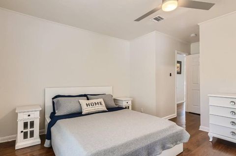 Tiny photo for 1202 Loma DR, Austin, TX 78741 (MLS # 9852352)