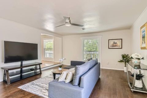 Tiny photo for 1202 Loma DR, Austin, TX 78741 (MLS # 9852352)