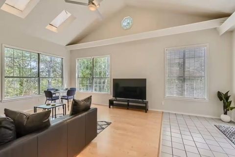 Tiny photo for 1202 Loma DR, Austin, TX 78741 (MLS # 9852352)