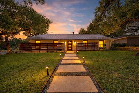 Tiny photo for 2508 Spring Creek DR, Austin, TX 78704 (MLS # 5985803)