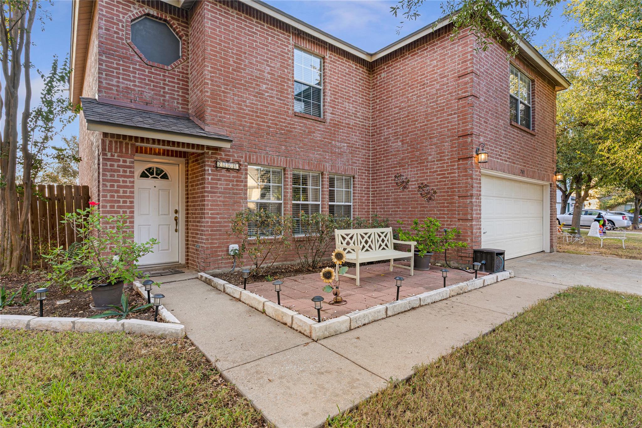 2305 Little Tree BND
