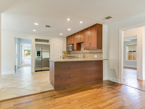 Tiny photo for 1402 Romeria DR, Austin, TX 78757 (MLS # 4012803)