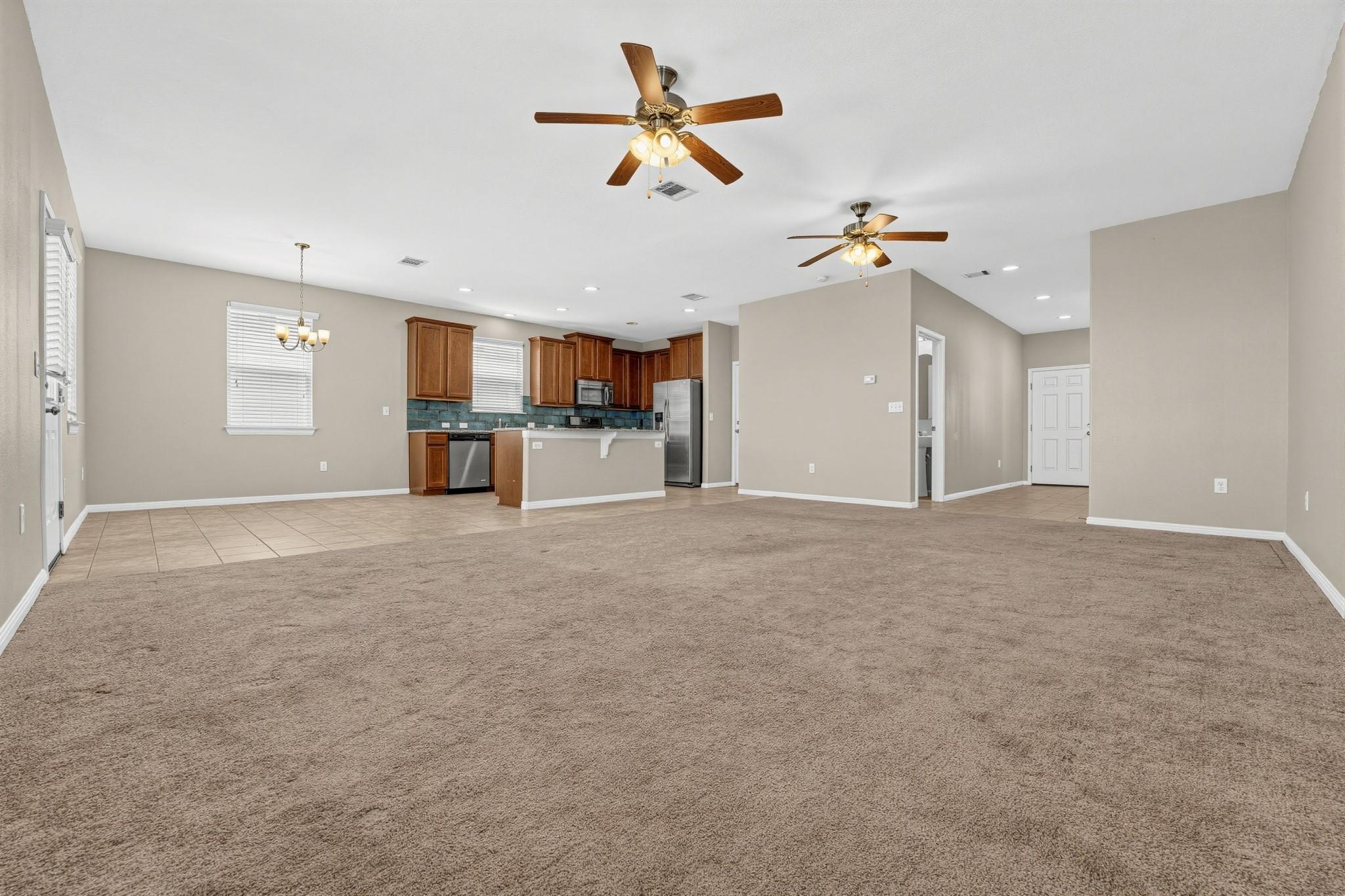 266 Twisted Oaks LN