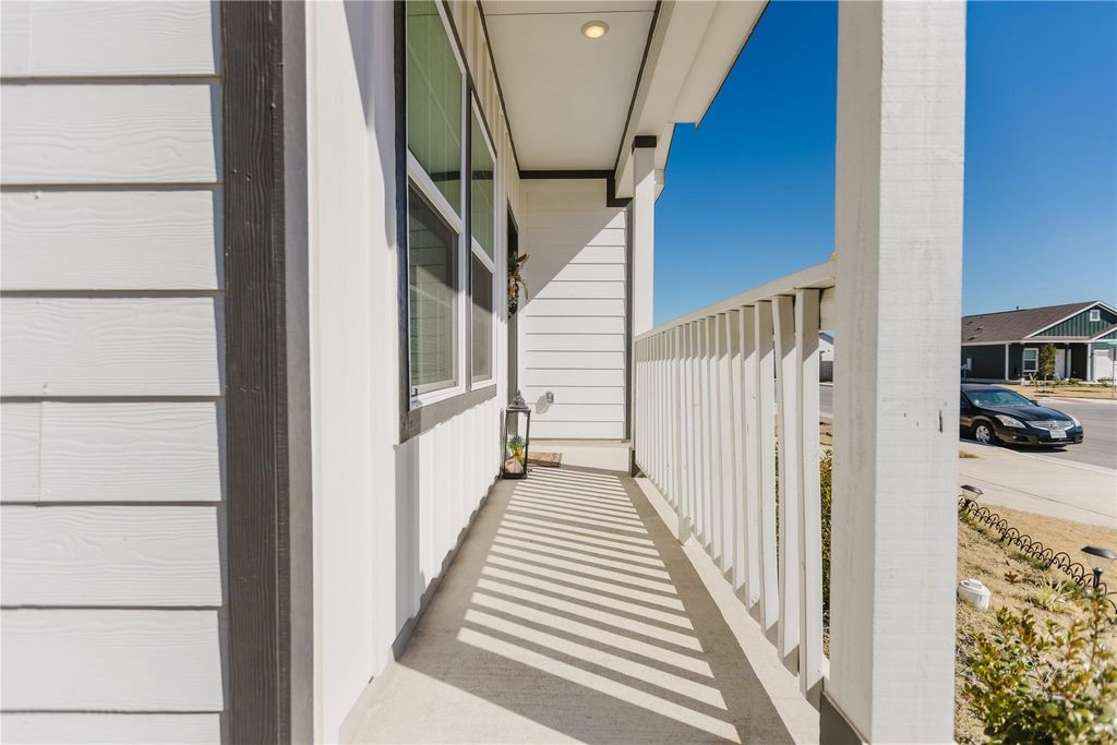 Photo of 517 Halfmoon DR, Lockhart, TX 78644 (MLS # 5649955)