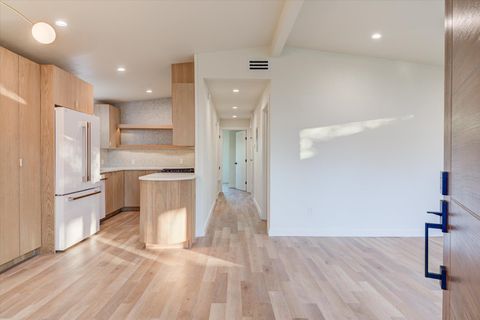 Photo of 1719 Meander DR, Austin, TX 78721 (MLS # 3337373)