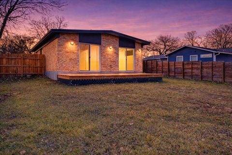 Tiny photo for 1719 Meander DR, Austin, TX 78721 (MLS # 3337373)