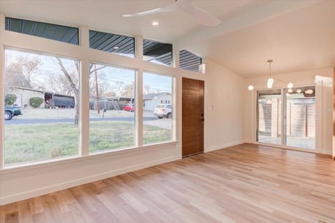 Tiny photo for 1719 Meander DR, Austin, TX 78721 (MLS # 3337373)