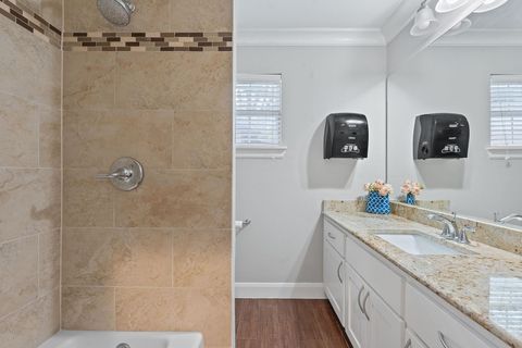 Tiny photo for 1101 Mahan DR, Austin, TX 78721 (MLS # 3269459)