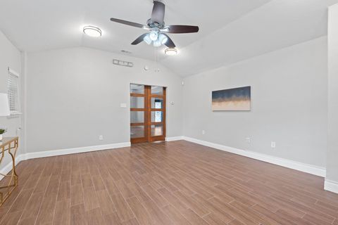 Tiny photo for 1101 Mahan DR, Austin, TX 78721 (MLS # 3269459)