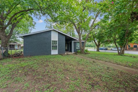 Tiny photo for 1101 Mahan DR, Austin, TX 78721 (MLS # 3269459)