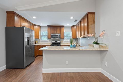 Tiny photo for 1101 Mahan DR, Austin, TX 78721 (MLS # 3269459)