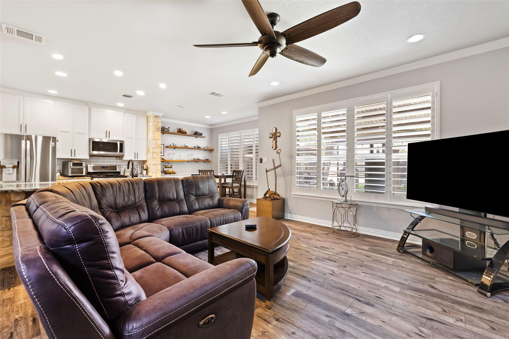 134 Prairie Springs CV