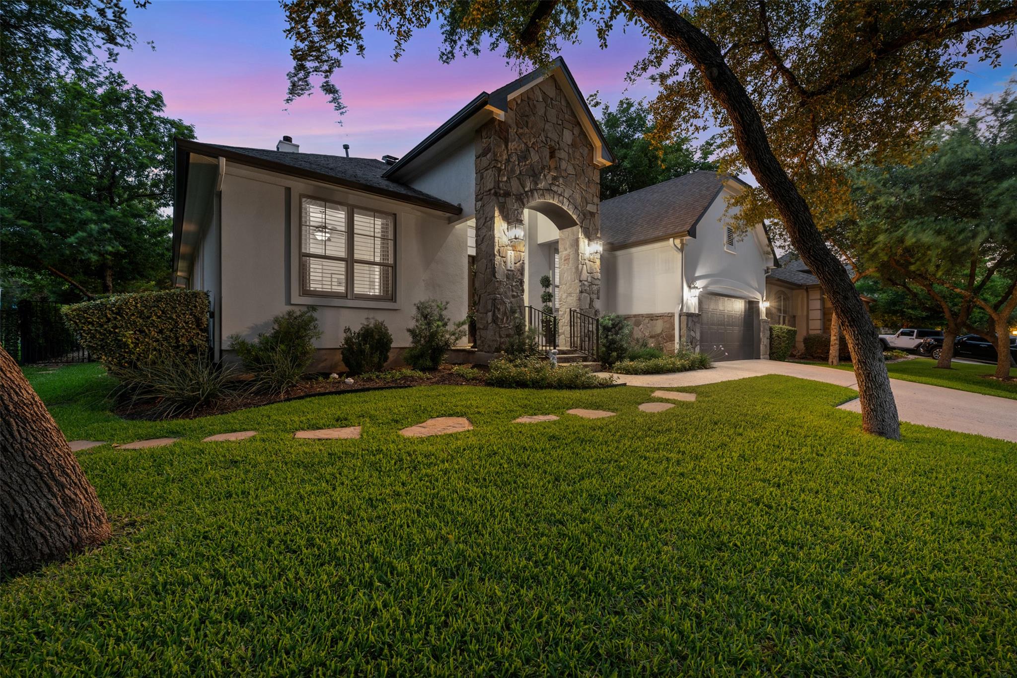 215 Lake Como DR