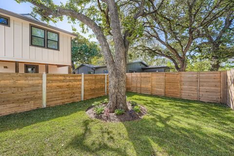 Tiny photo for 704 Valdez ST #B, Austin, TX 78741 (MLS # 2054155)