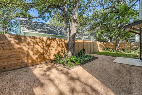 Tiny photo for 704 Valdez ST #B, Austin, TX 78741 (MLS # 2054155)