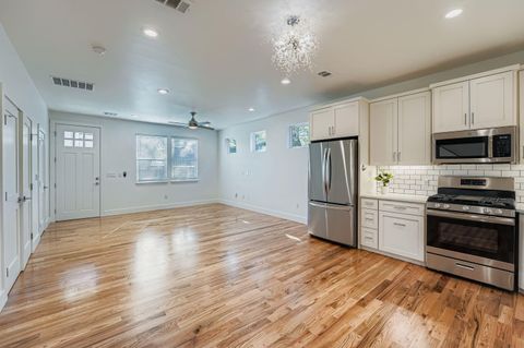 Tiny photo for 704 Valdez ST #B, Austin, TX 78741 (MLS # 2054155)