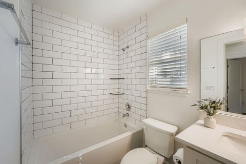 Tiny photo for 704 Valdez ST #B, Austin, TX 78741 (MLS # 2054155)