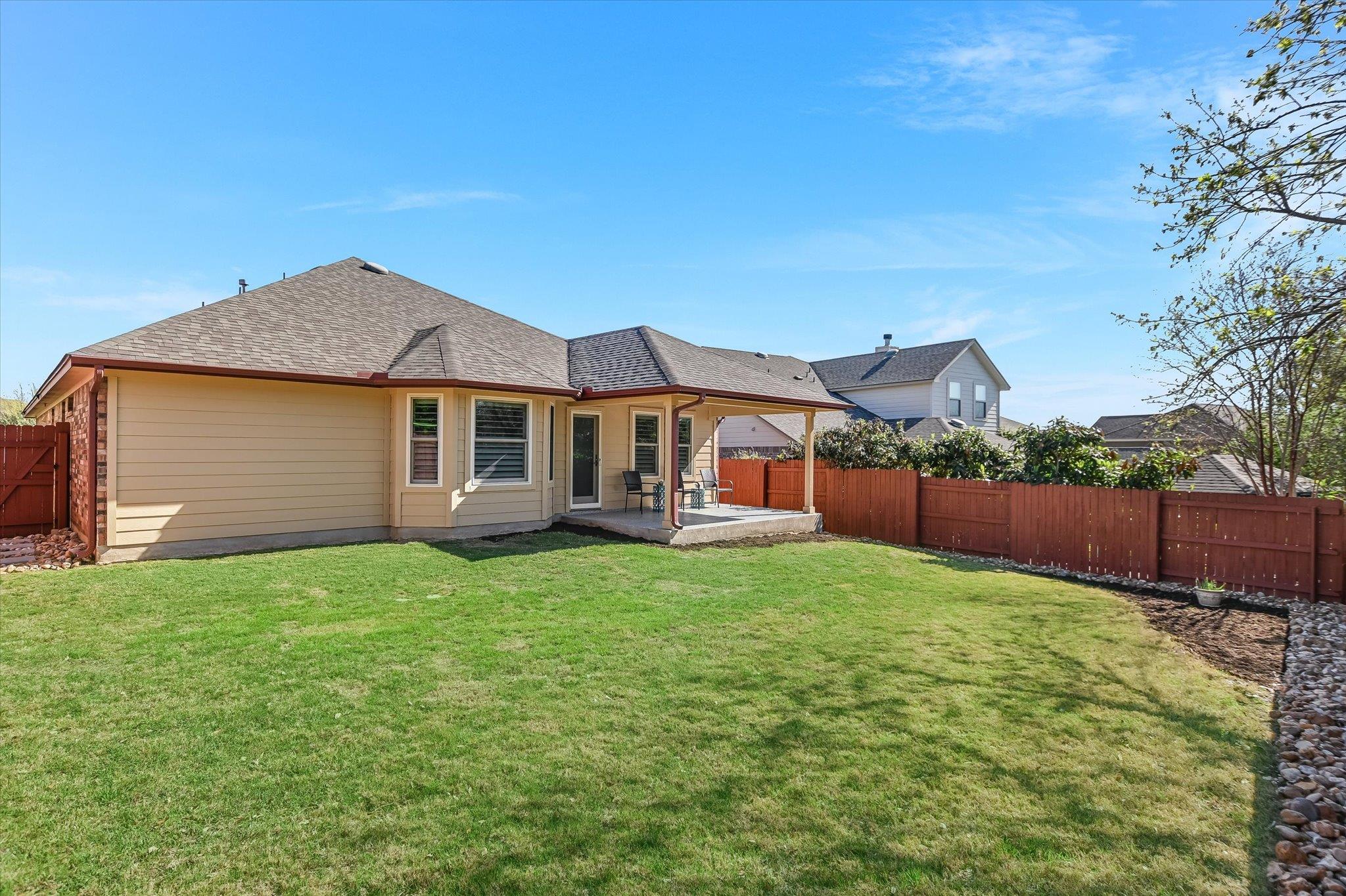 1813 Meandering Meadows DR