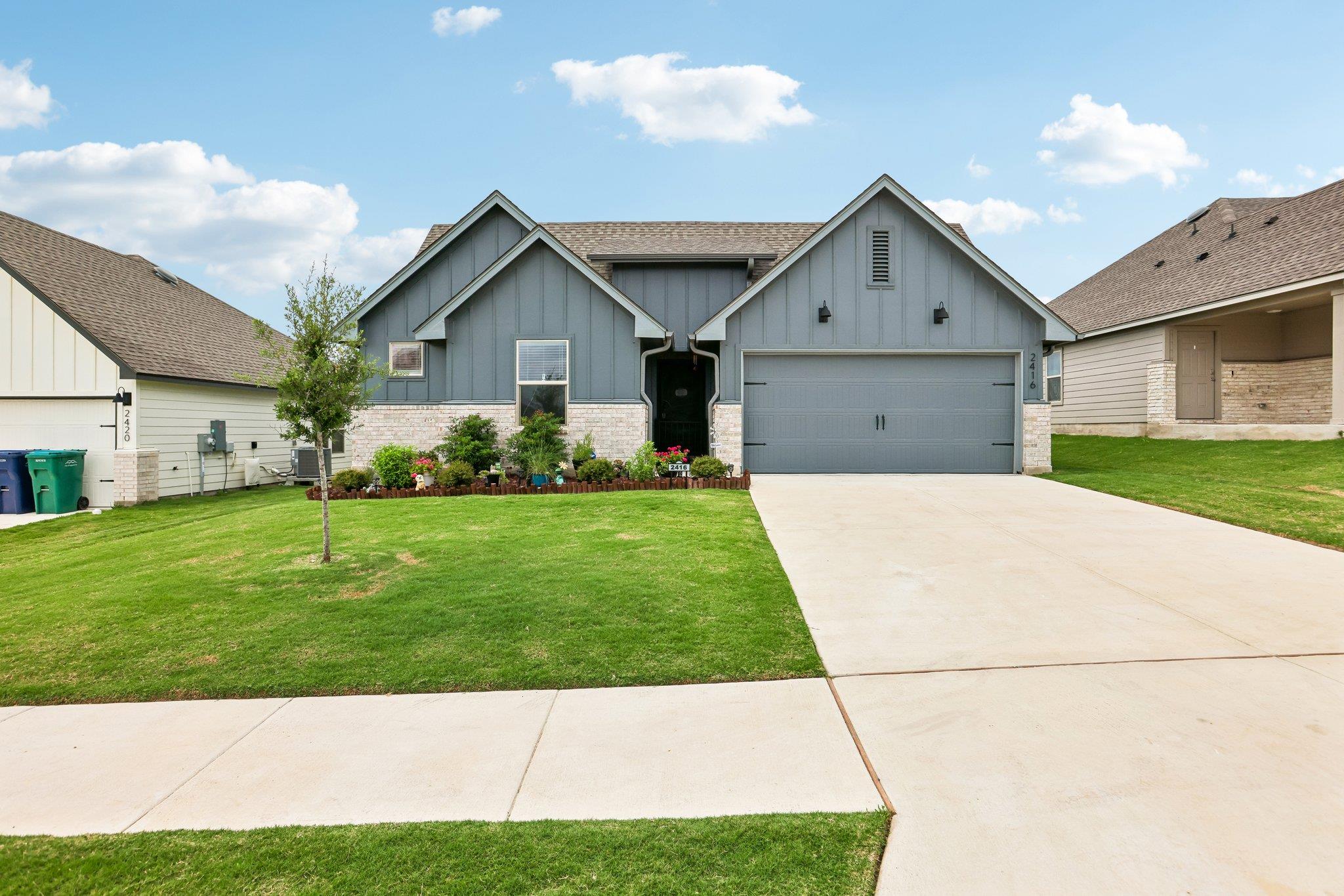 2416 Muscovy DR