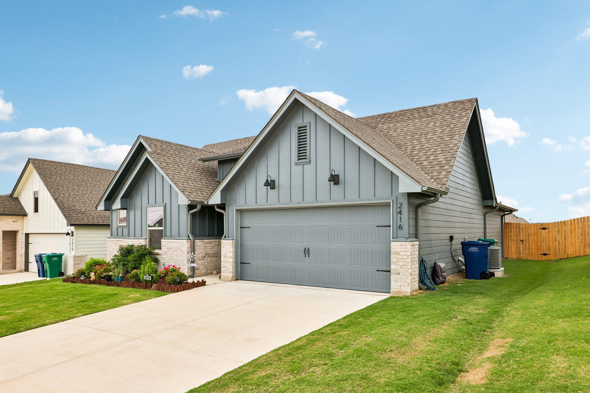 2416 Muscovy DR