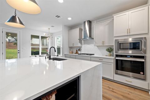 Tiny photo for 7621 Paruline DR, Austin, TX 78738 (MLS # 7493168)