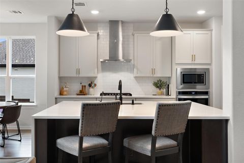Tiny photo for 7621 Paruline DR, Austin, TX 78738 (MLS # 7493168)