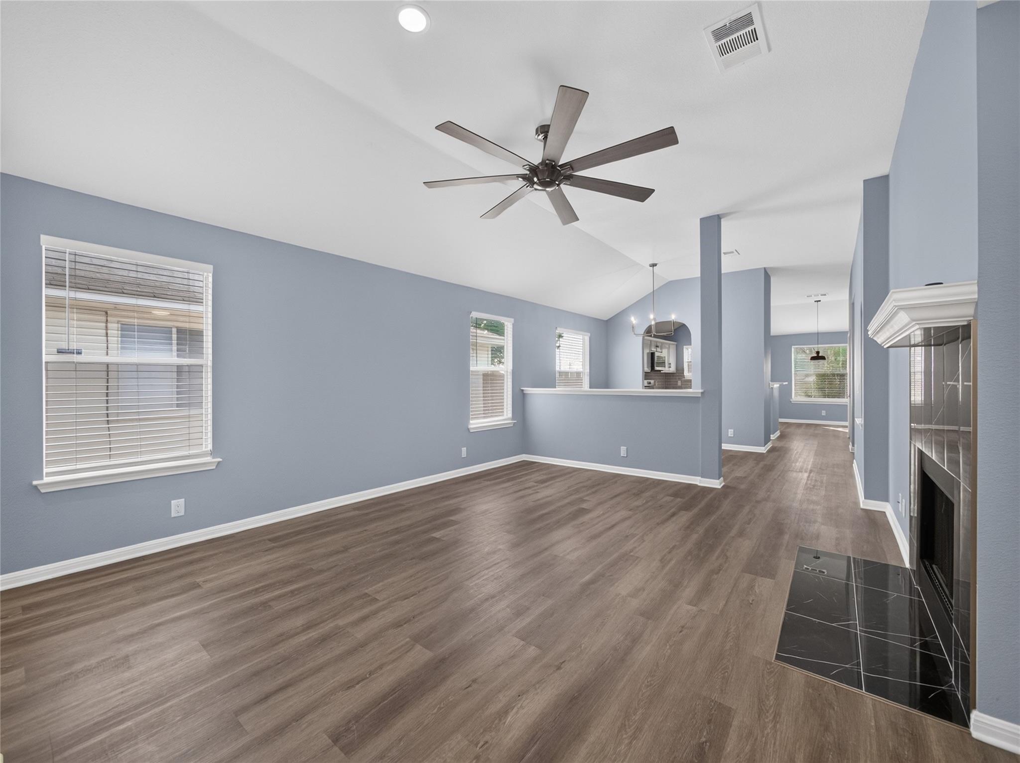 14303 Cummins WAY