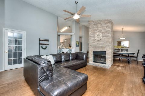 2203 Nathan DR Austin TX 78728