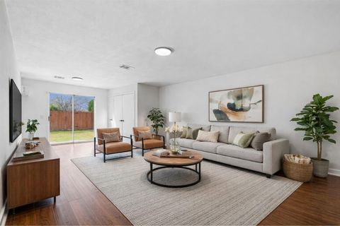 Photo of 13800 Spring Heath RD, Pflugerville, TX 78660 (MLS # 1546494)