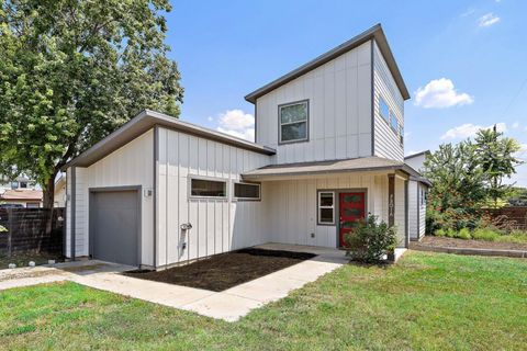 Photo of 7301 Providence Ave #A, Austin, TX 78752 (MLS # 2330152)