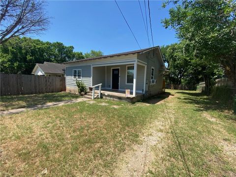 Photo of 1306 Perez ST, Austin, TX 78721 (MLS # 8507751)