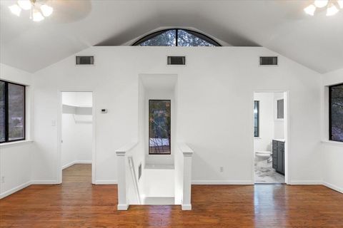 Tiny photo for 13816 Lake View DR, Austin, TX 78732 (MLS # 6085120)