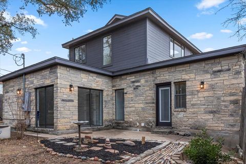 Tiny photo for 13816 Lake View DR, Austin, TX 78732 (MLS # 6085120)