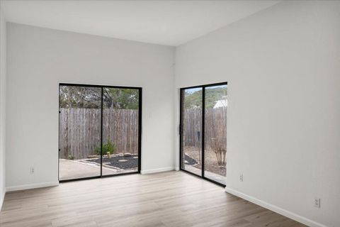 Tiny photo for 13816 Lake View DR, Austin, TX 78732 (MLS # 6085120)