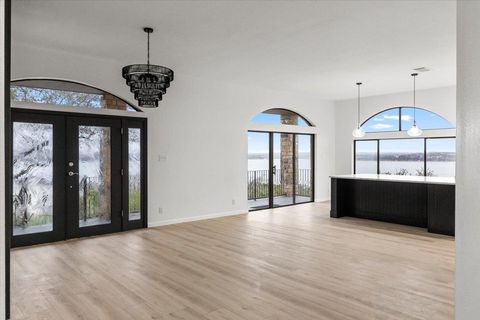 Tiny photo for 13816 Lake View DR, Austin, TX 78732 (MLS # 6085120)